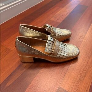 Slightly worn Gentle Souls
by Kenneth Cole Women's Ethan Pumps